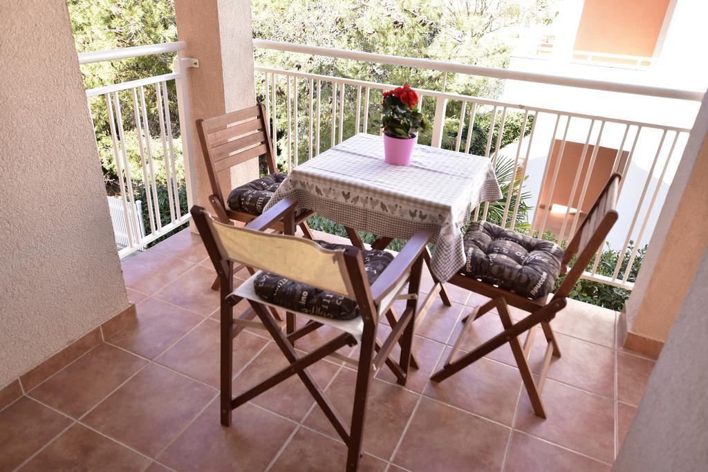 Apartman Sena Vodice Bagian luar foto
