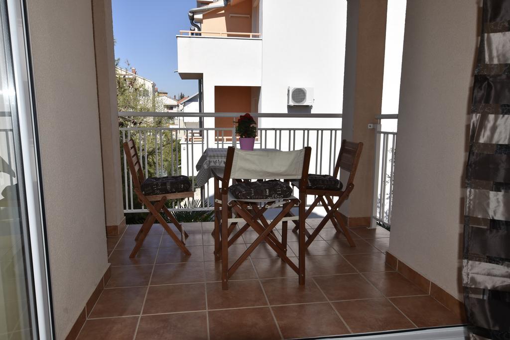 Apartman Sena Vodice Bagian luar foto